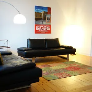 Altbauwohung In Düsseldorf-flingern Apartment